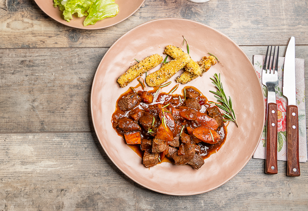 Geschmorter Rehbraten mit Hanfschupfnudeln