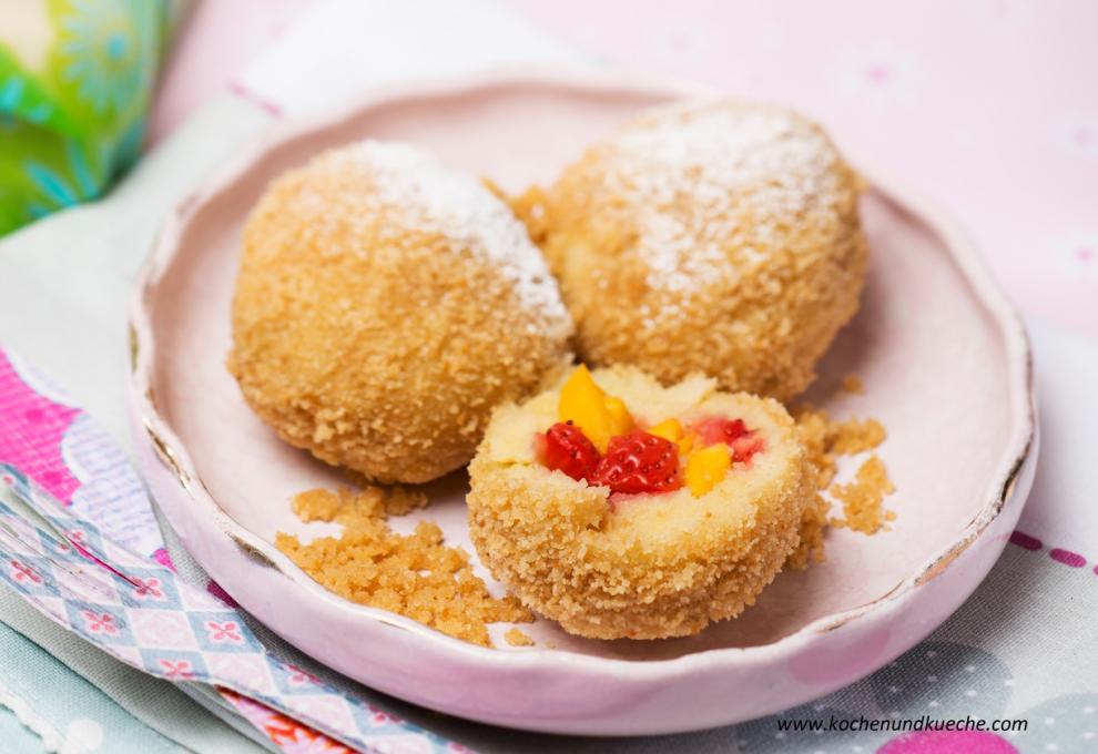 Süße Knödel mit Erdbeer-Mango-Fülle 