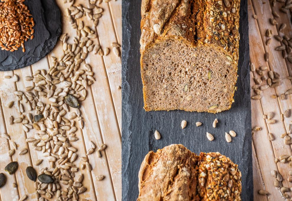 Brot mit gemischten Ölsaaten