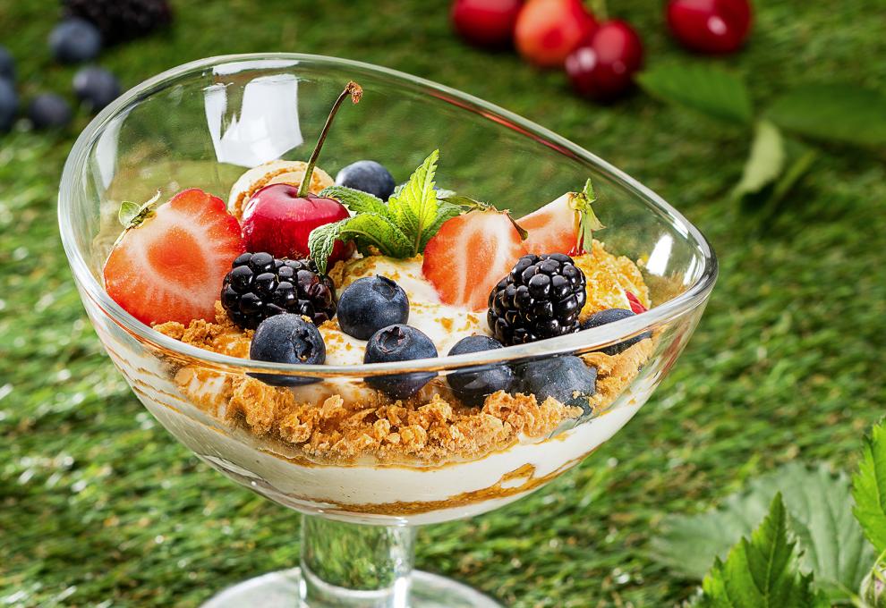 Amarettini-Beeren-Dessert » süße Gerichte &amp; Speisen