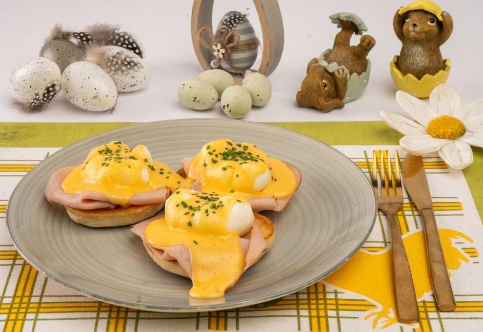 Eier Benedict mit Osterschinken
