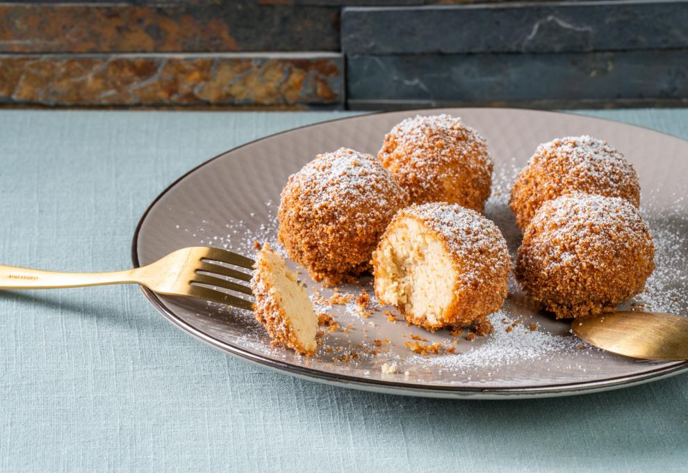 Topfengrießknödel