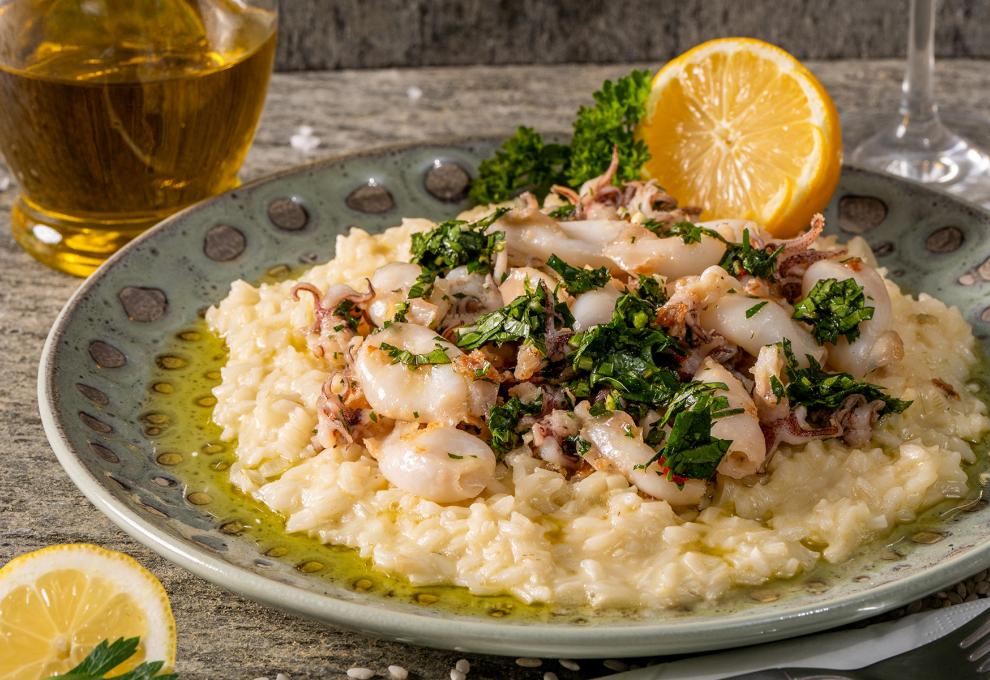Gebratene Calamari mit Zitronenrisotto