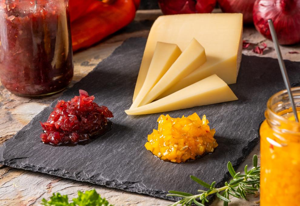 Paprikamarmelade und Zwiebelchutney