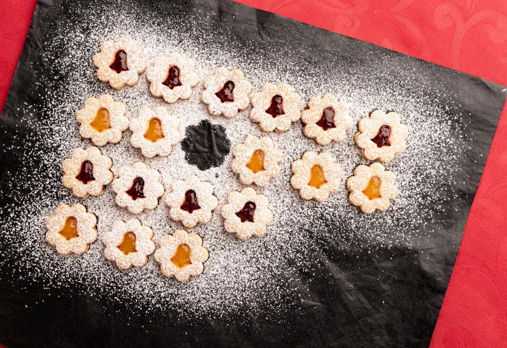 Linzer Bäckerei mit Walnüssen