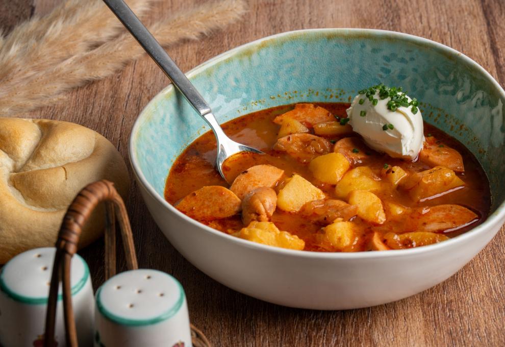 Traditionelles Erdäpfelgulasch
