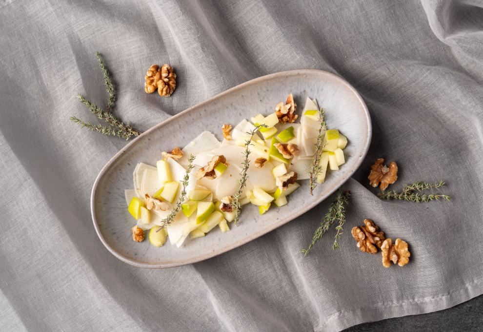 Rettich-Apfel-Salat mit Walnüssen