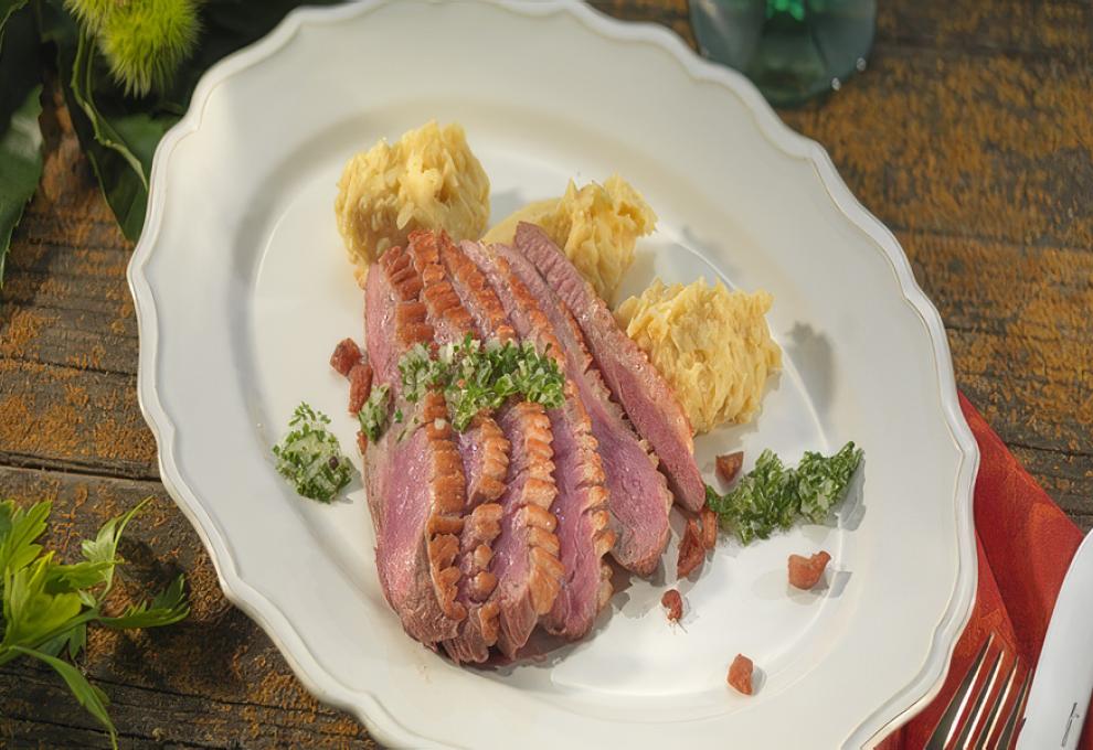 Entenbrust mit Erdbeer-Minz-Salsa