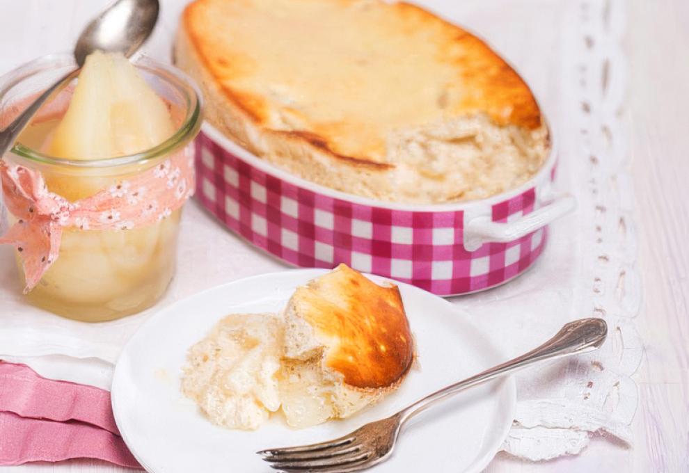 Topfenauflauf mit Kompottbirnen 