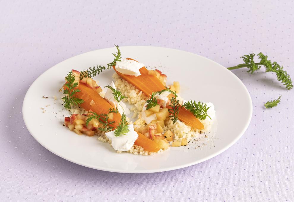 Geschmorte Karotte auf Zitronencouscous