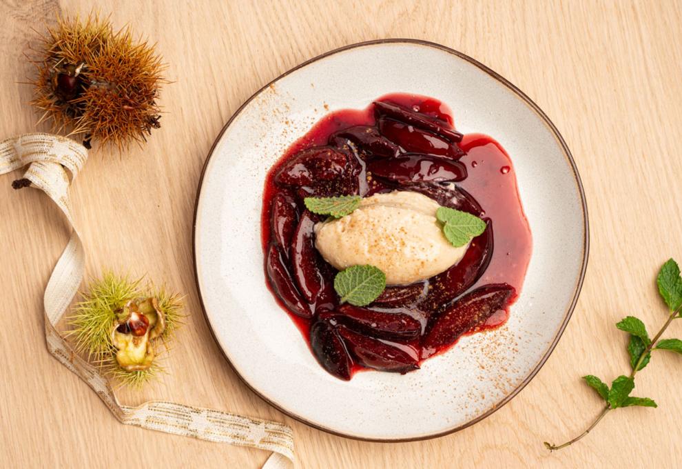 Kastanienmousse mit Portweinzwetschken