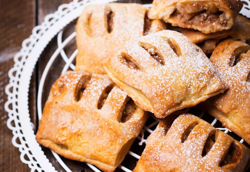 Apfel-Birnen-Taschen mit Nüssen