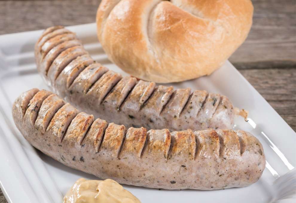 Bratwurst mit Kürbiskernen