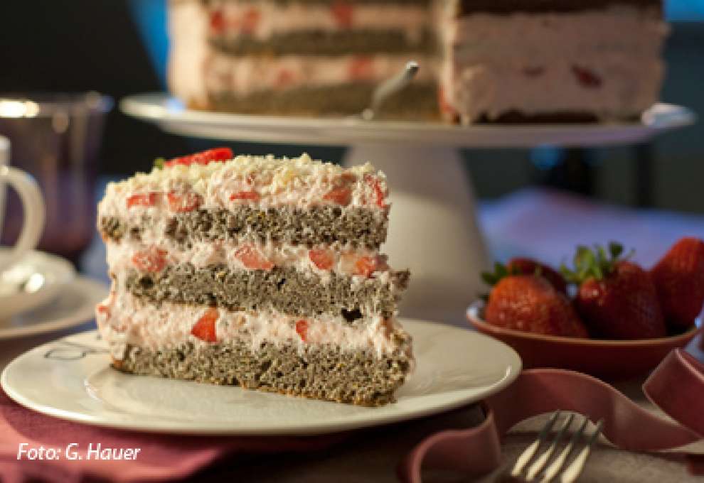 Erdbeer-Mohntorte