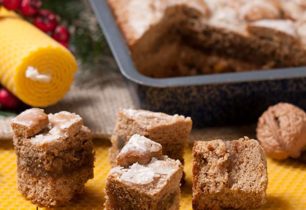 Gefüllte Lebkuchenschnitten mit Zitronenglasur