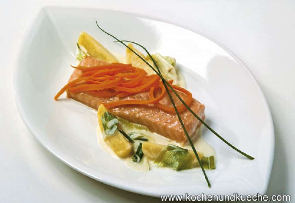 Bild zu: Pochierter Lachs 