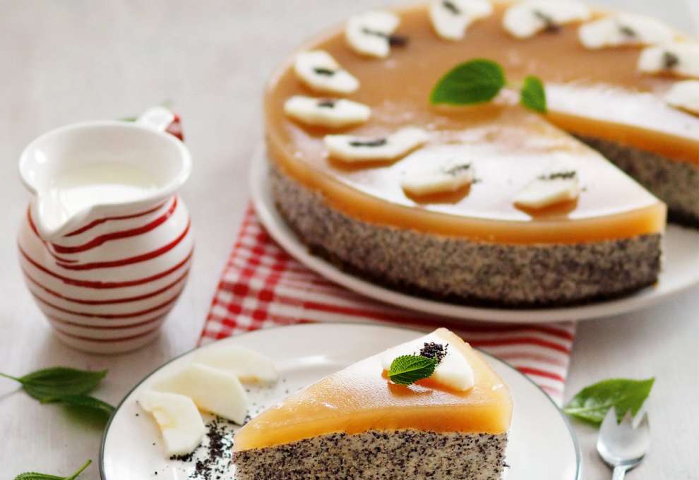 Mohntorte mit Apfelgelee