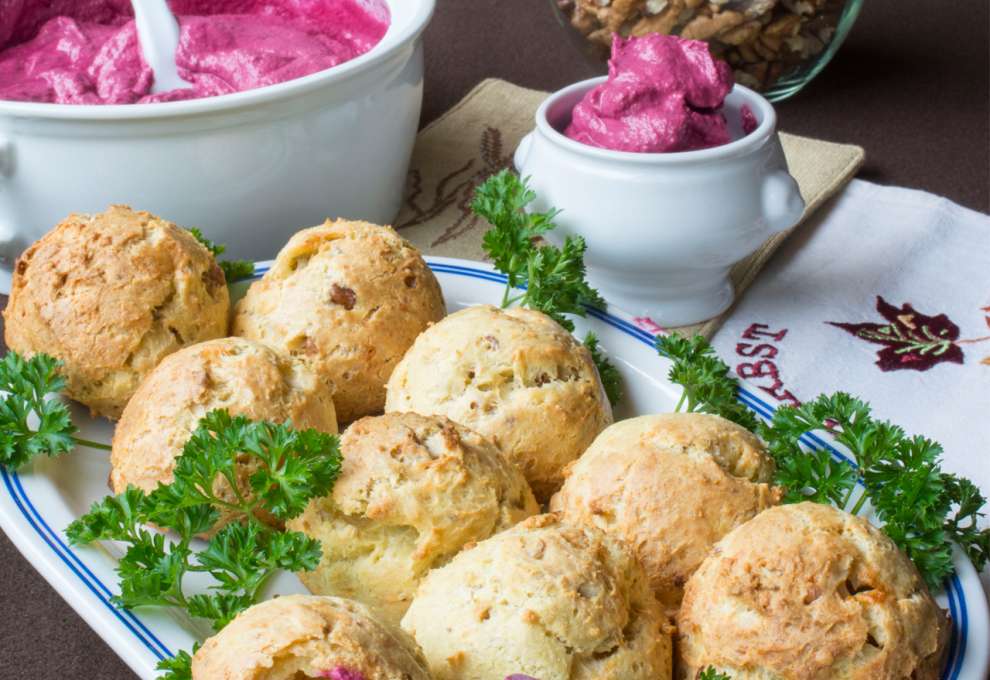 Nuss-Käse-Bällchen aus Brandteig » herzhafte Gerichte &amp; Speisen