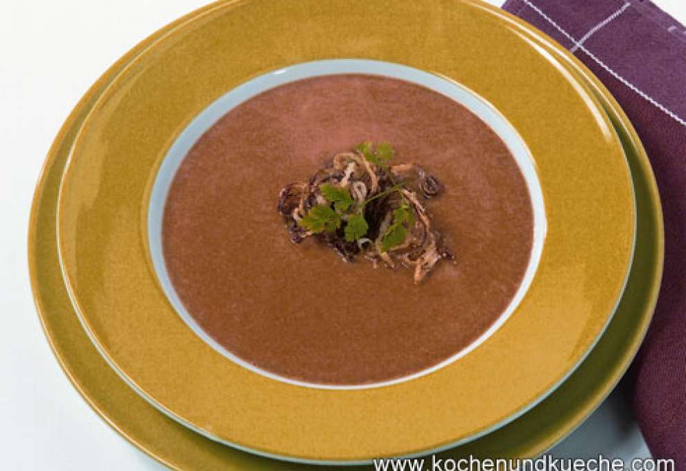 Bild zu: Rote Zwiebelsuppe