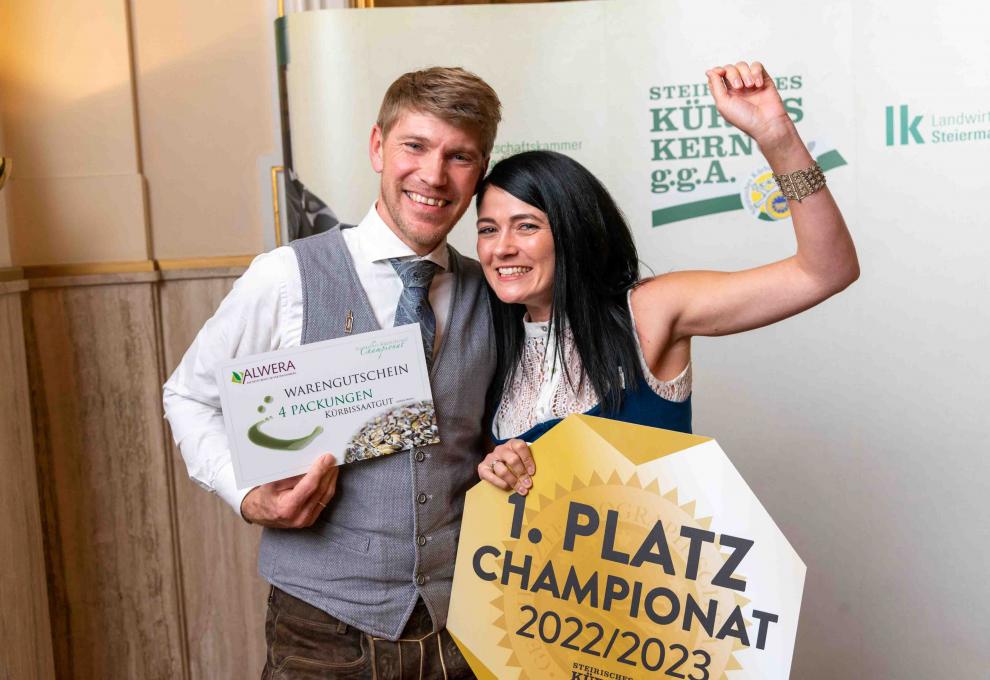 Die Kürbiskernöl-Champions 2022-2023: Sandra und Martin Pronnegg 