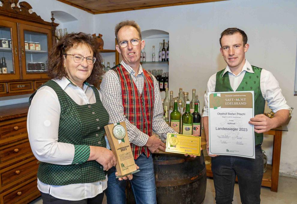 Landessieger Gertrude, Stefan sen. und Stefan jun. Pöschl 