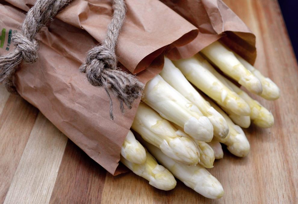 Weißer Spargel