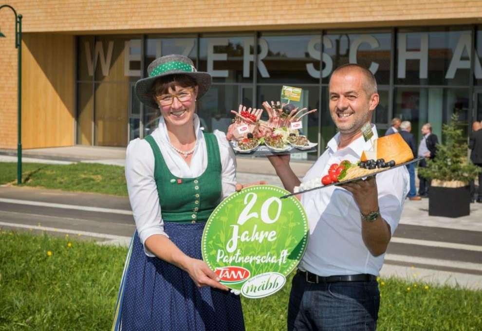 Eduard Köck (Obmann ÖSZB), Martina Hörmer (Geschäftsführerin Ja! Natürlich), BM Andrä Rupprechter, Matthias Pleschberger (Geschäftsführer ÖSZB)