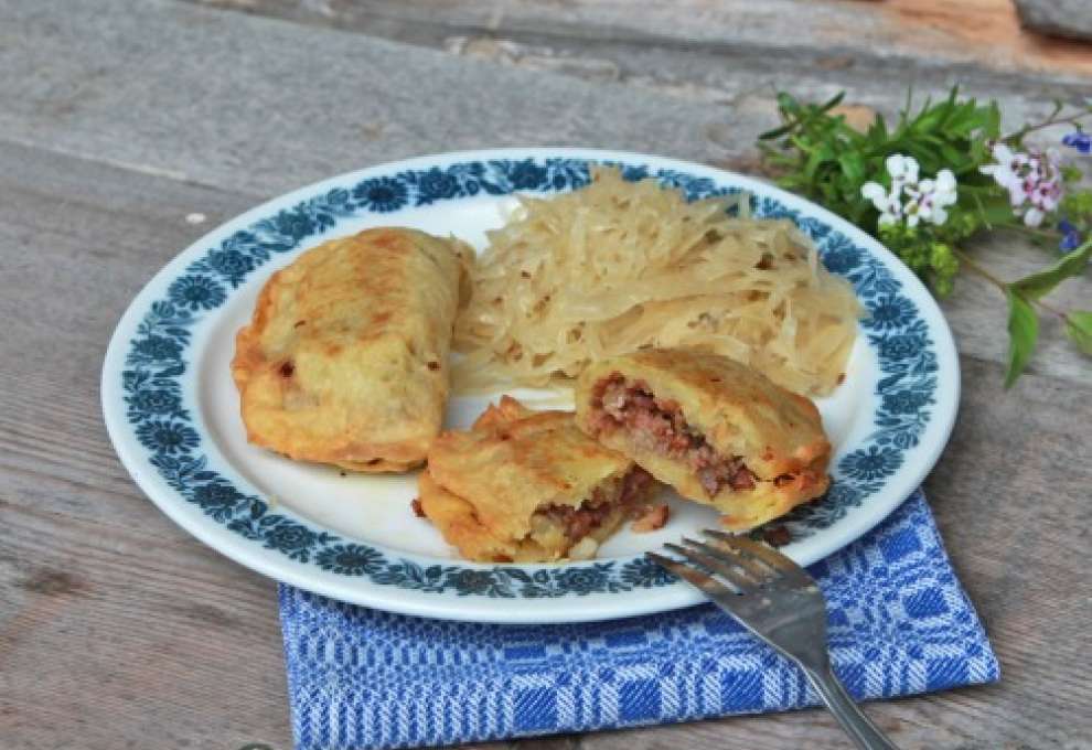  Fleischkrapfen aus „Brandteig“