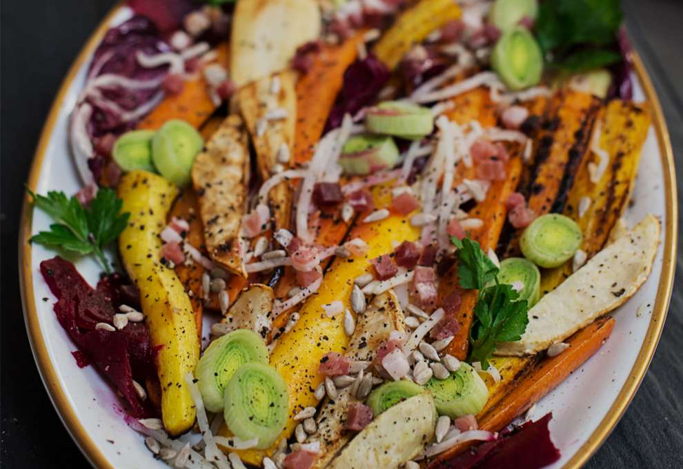 Herbstsalat mit Speckdressing