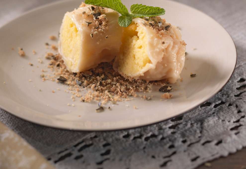 Gekochter Grießstrudel mit Kürbiskernbröseln