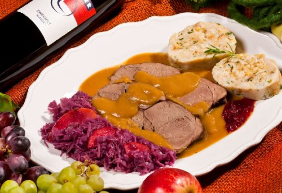 Hirschbraten mit Apfel-Rotkraut