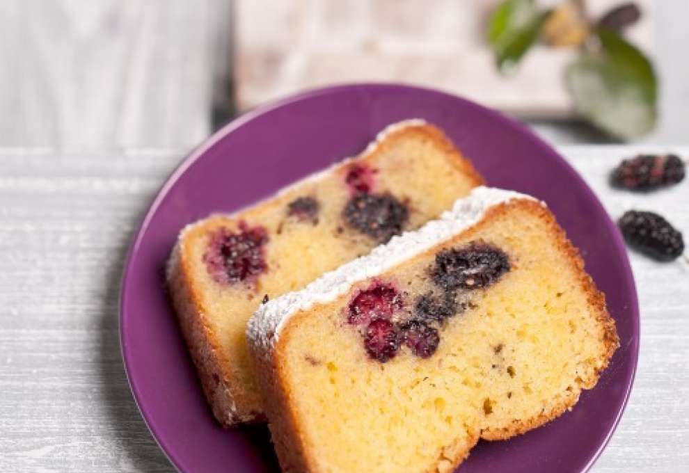 Kastenkuchen mit Maulbeeren