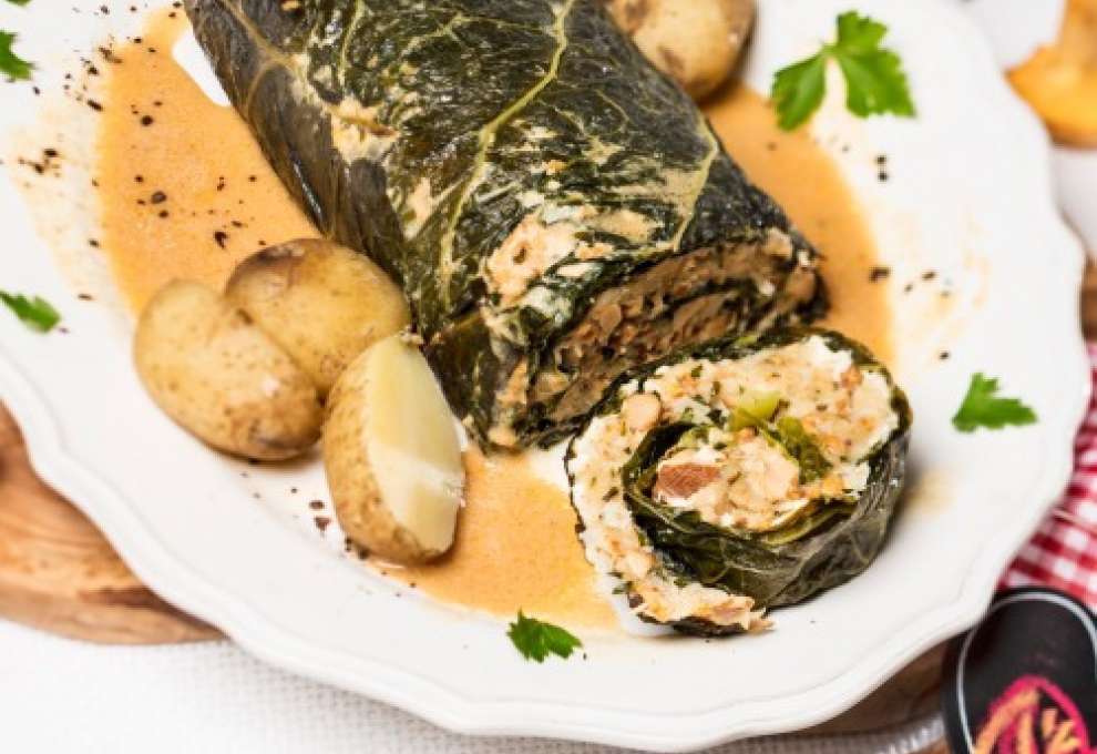 Kohlroulade mit Eierschwammerln