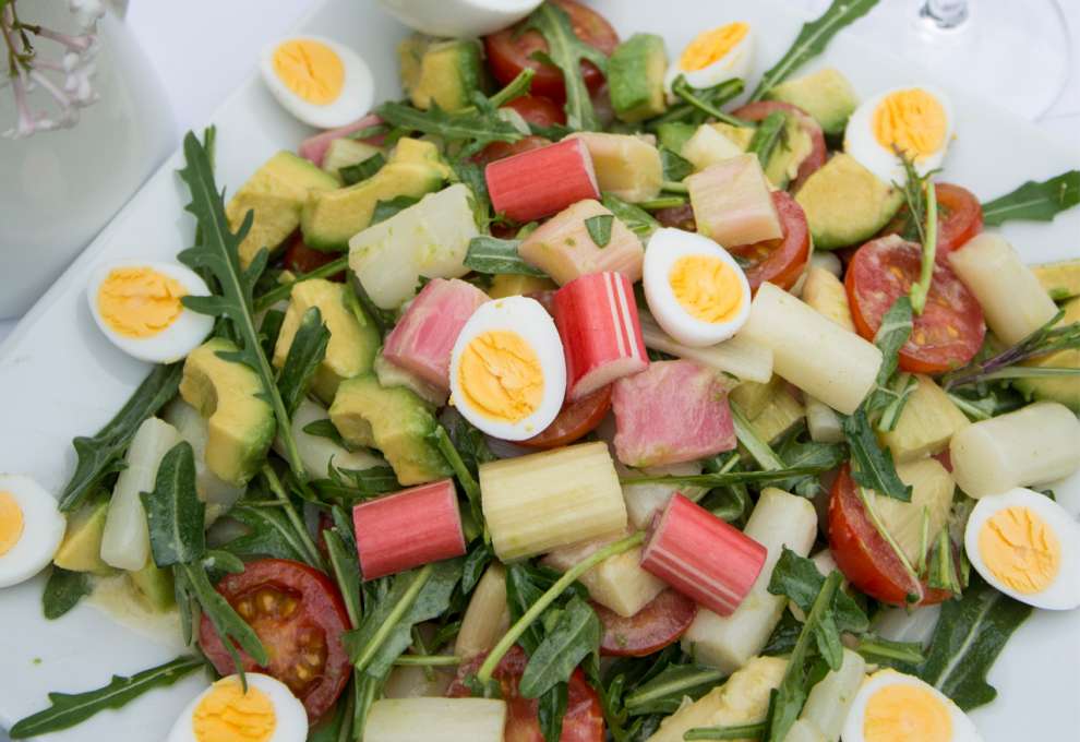 Spargel-Rhabarber-Salat