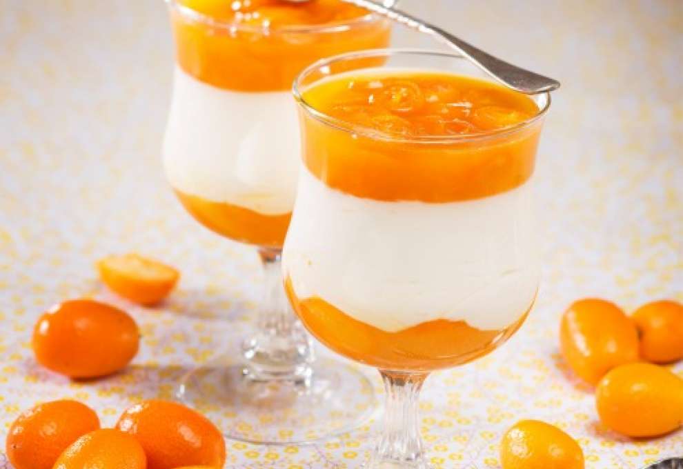 Sauerrahm-Chili-Creme mit Kumquats