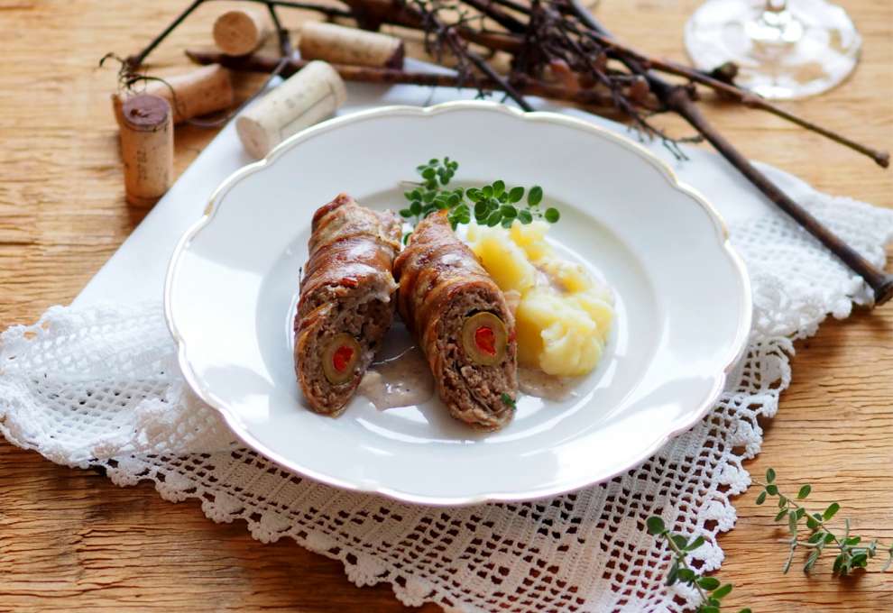 Pikante Rouladen mit weißem Burgunder