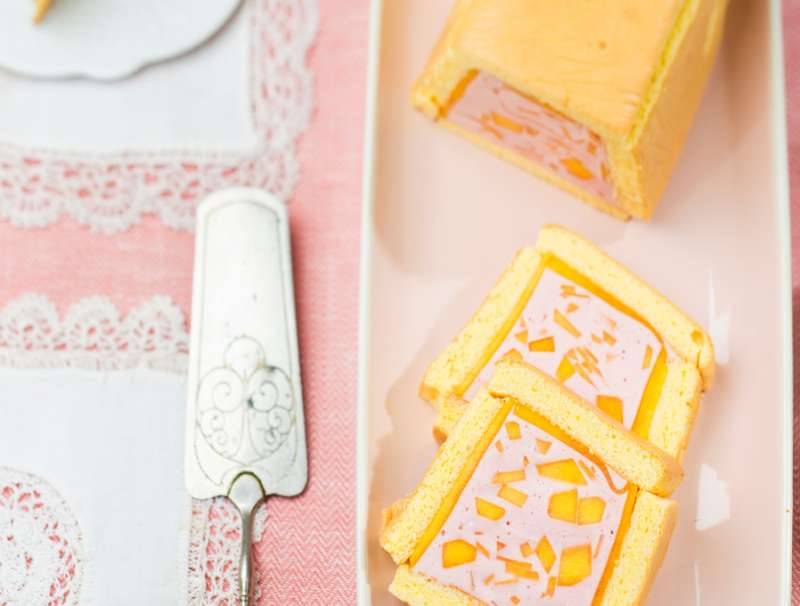 Biskuit-Terrine mit Mango-Joghurt-Fruchtcreme