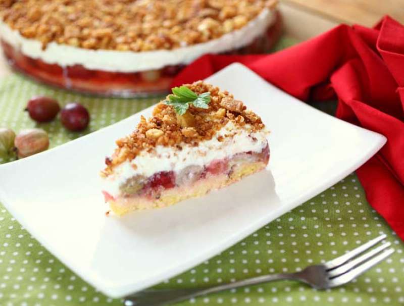 Stachelbeer-Torte mit Mandel-Mürbteig-Knusperschicht