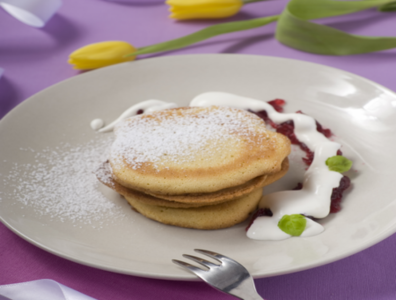 Brandteigdalken mit Preiselbeerobers