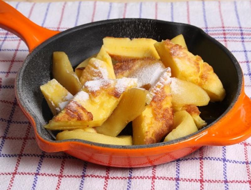 Eierschmarren mit karamellisierten Äpfeln