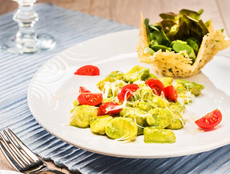 Gnocchi mit Kräuterpesto