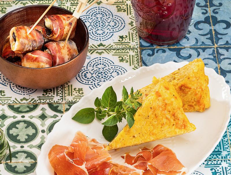 Dreierlei Tapas: Speck-Zwetschken und Erdäpfel-Tortilla