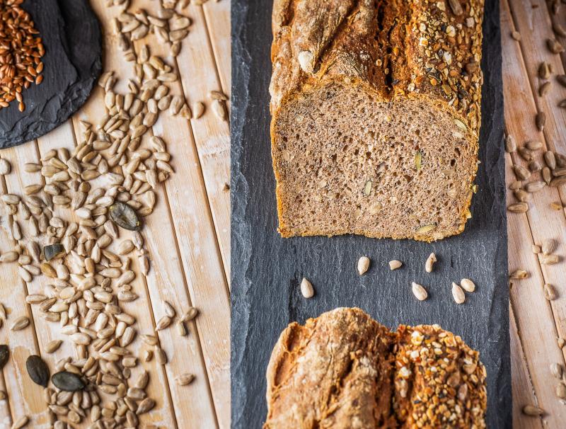 Brot mit gemischten Ölsaaten