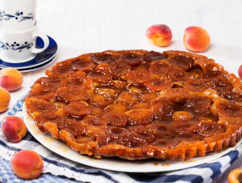 Gestürzte Marillentarte 