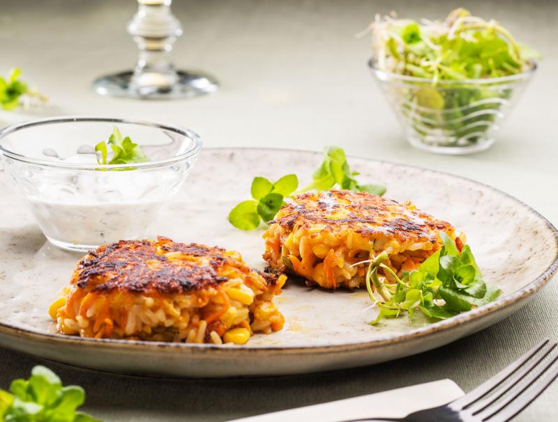 Reis-Gemüselaibchen auf Brunnenkressesauce