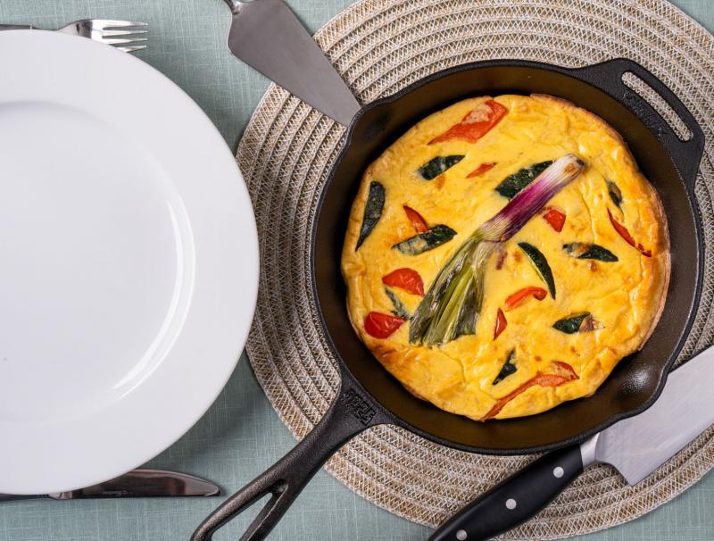 Frittata mit Paprika, Zucchini und Frischkäse