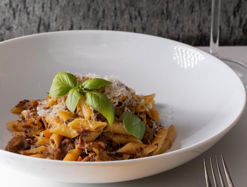 Bolognese vom Gansl mit Vollkornpenne