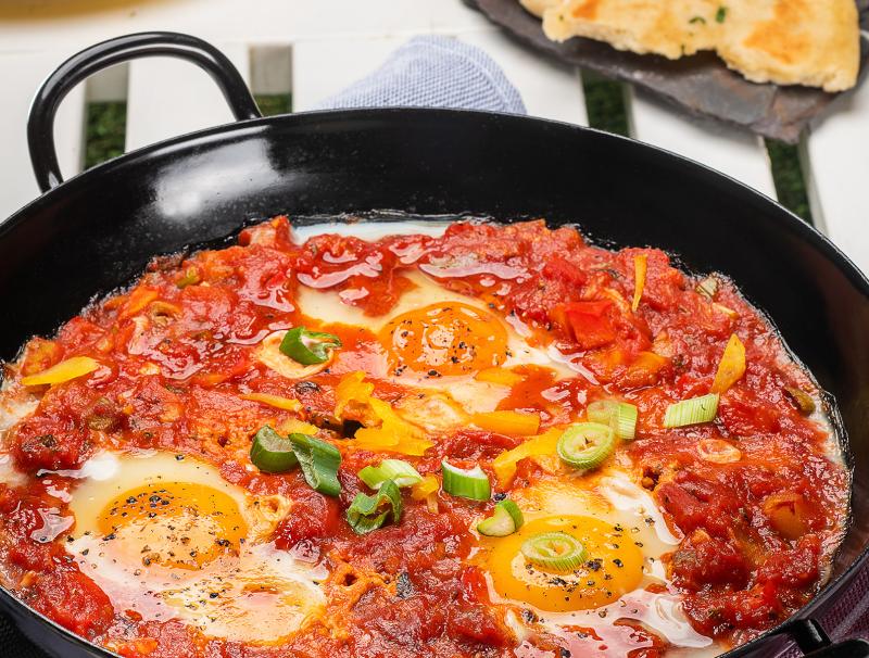 Schakschuka mit Naan