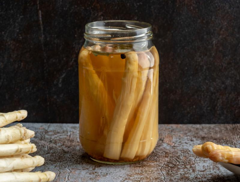 Süßsauer eingelegter Spargel