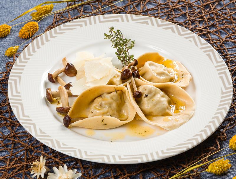 Gefüllte Pilznudeln mit Thymianbutter